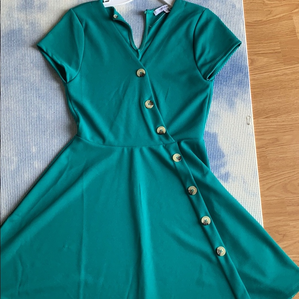 Purple Snow Green dress size:small